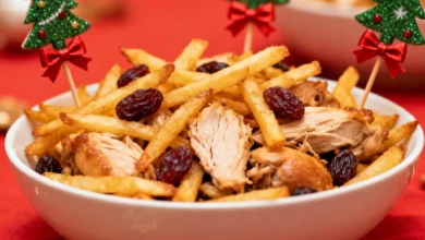 Salpicão de Frango Natalino com Batata Palha e Uvas-Passas